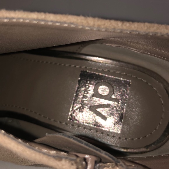 Dolce Vita Pumps - Picture 5 of 5